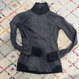 Lululemon half zip size 6
